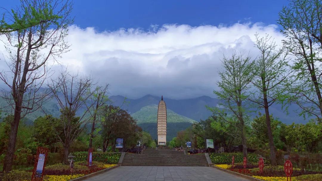 大理崇圣寺丨扯一片白云鋪床，留半輪明月看經，天地之間找到平靜和安寧   大理旅游攻略